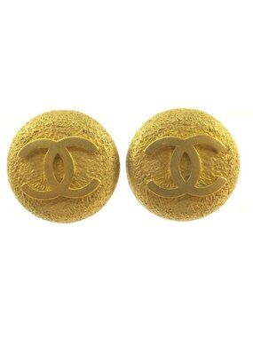 Chanel Vintage 1994 CC Gold Plate Clip-On 1" Round Medallion Logo Earrings W Box